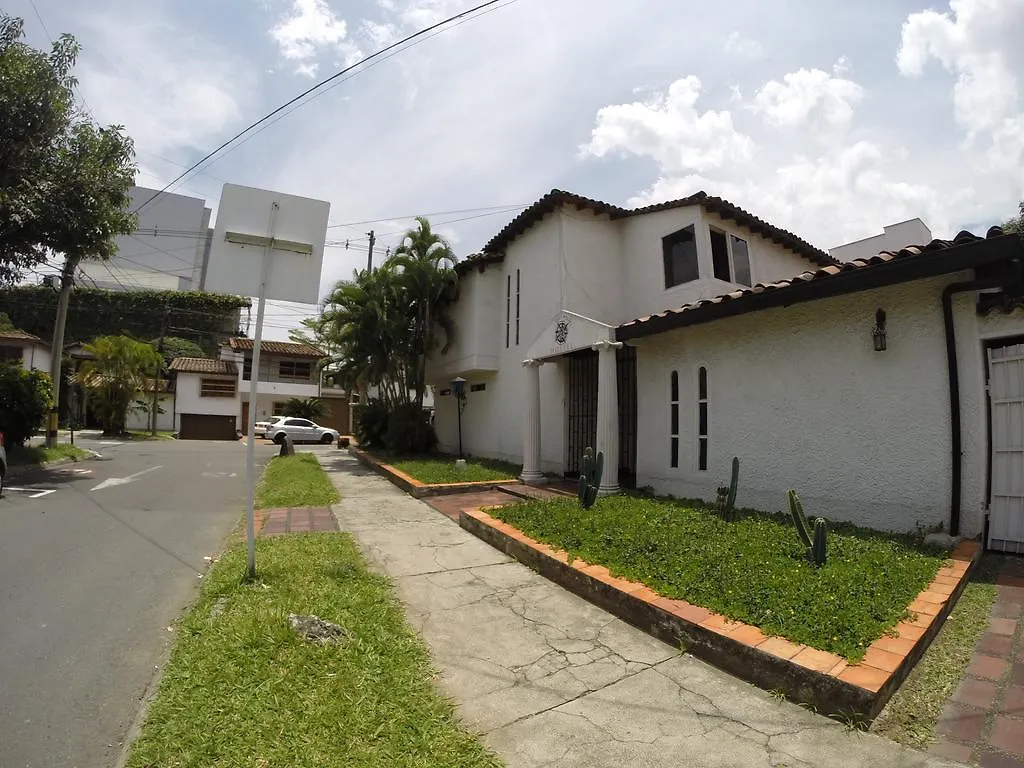 Waypoint Hostel Medellín
